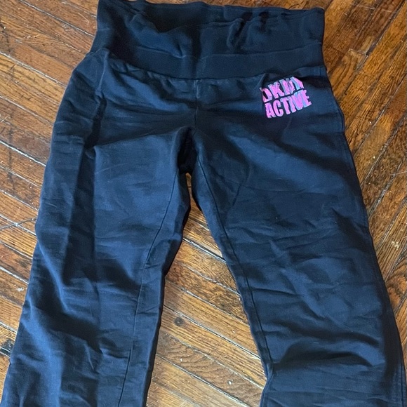 Lg DKNY Sweatpants - Picture 1 of 3